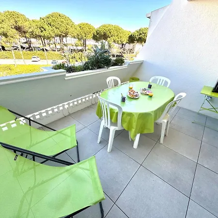 Les Petits Bateaux-parking Prive-terrasse